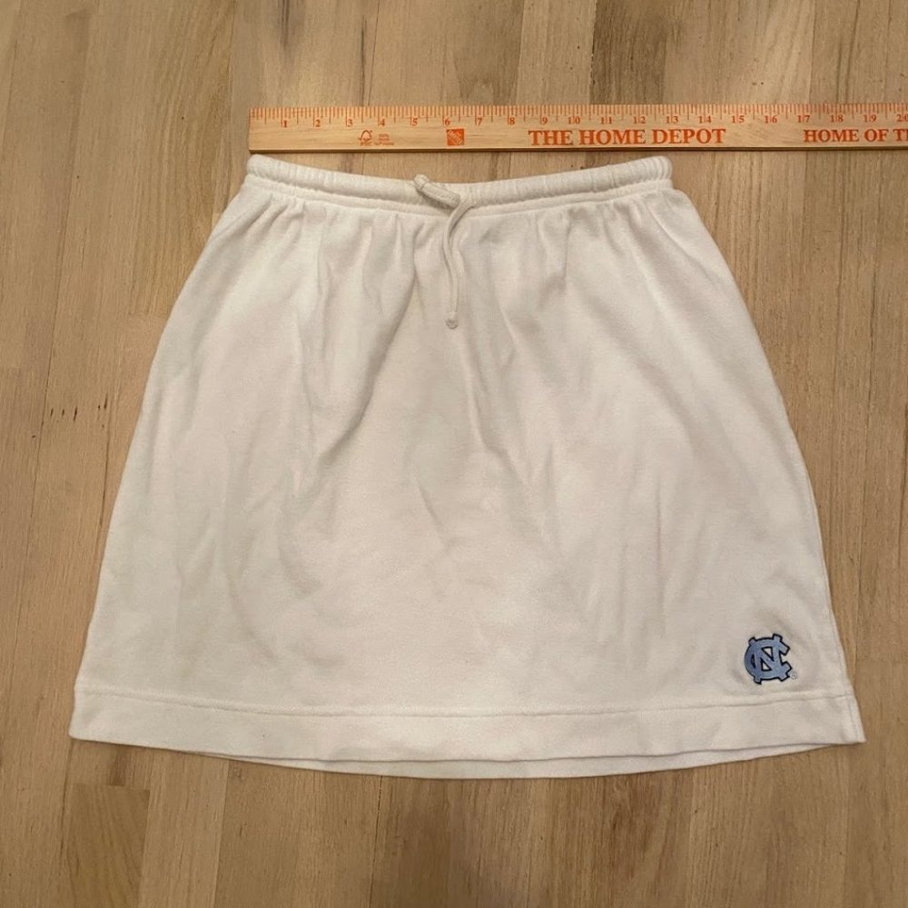 NWOT UNC Chapel Hill Tar Heel white skirt size L
